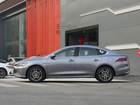 National VI BYD QIN PLUS 2021 EV DM-I 55KM 1.5L 81kW 4 portas 5 assentos sedã