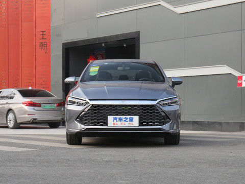 National VI BYD QIN PLUS 2021 EV DM-I 55KM 1.5L 81kW 4 portas 5 assentos sedã