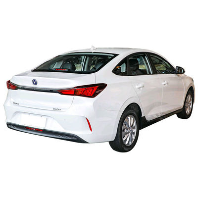 Changan YiDong EV460 Chinese Electric Taxi Sedan 401KM Duração da bateria