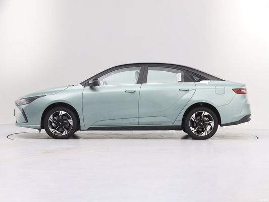 Geely Geometry G6 Chinese Electric Sedan 410KM-500KM Adequado para UBER