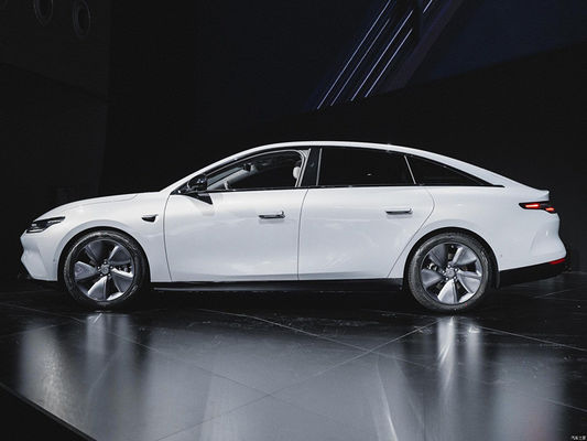 Leapmotor C01 Chinese Electric Sedan 525KM-717KM Com Portas Sem Quadro