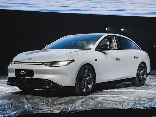 Leapmotor C01 Chinese Electric Sedan 525KM-717KM Com Portas Sem Quadro