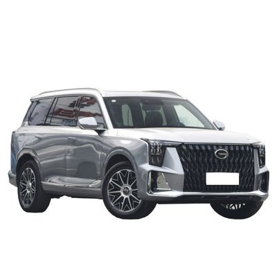 O 2023 GAC Trumpchi GS8 2.0T 7 assentos SUV de luxo grande está disponível em tração nas duas rodas e tração nas quatro rodas.