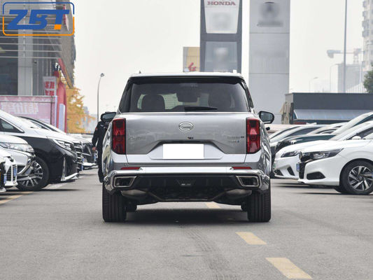 O 2023 GAC Trumpchi GS8 2.0T 7 assentos SUV de luxo grande está disponível em tração nas duas rodas e tração nas quatro rodas.