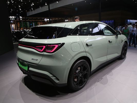 25 BYD Seal06GT, com uma autonomia de 505KM-605KM, com tração nas quatro rodas e tração nas duas rodas com dois sistemas.