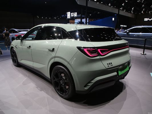 25 BYD Seal06GT, com uma autonomia de 505KM-605KM, com tração nas quatro rodas e tração nas duas rodas com dois sistemas.