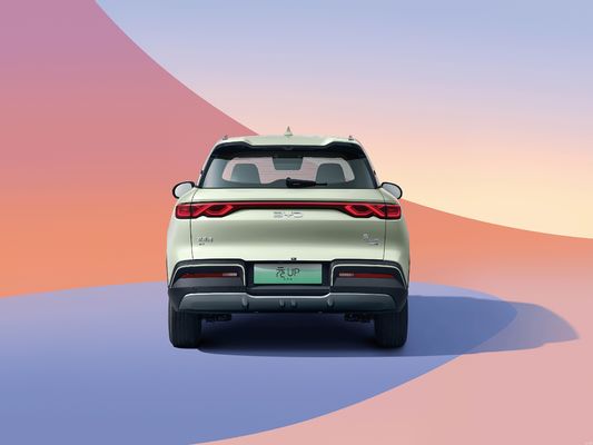 2025 BYD Yuan UP. tem novos recursos de condução inteligente. gama elétrica pura de 301KM-401KM. melhor valor para o dinheiro