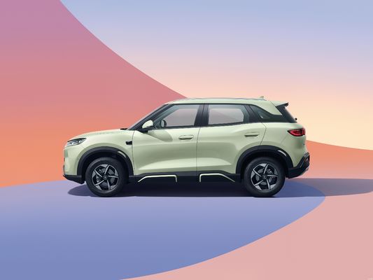 2025 BYD Yuan UP. tem novos recursos de condução inteligente. gama elétrica pura de 301KM-401KM. melhor valor para o dinheiro