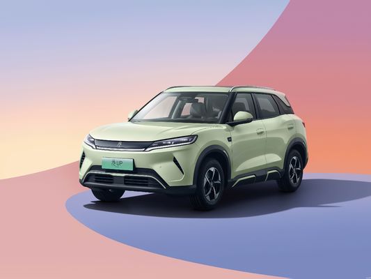 2025 BYD Yuan UP. tem novos recursos de condução inteligente. gama elétrica pura de 301KM-401KM. melhor valor para o dinheiro