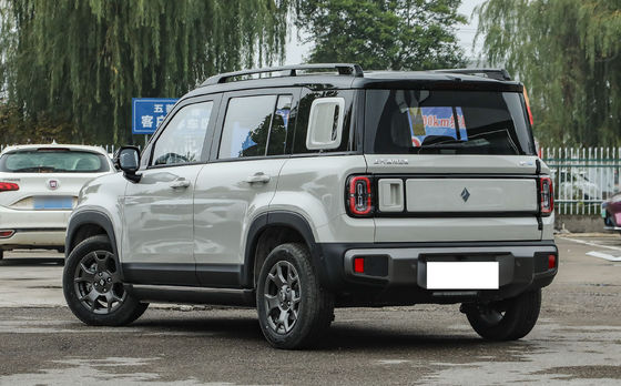 O Baojun Yueye Plus é um veículo elétrico chinês com um design quadrado característico, oferecendo uma autonomia CLTC de 401 km. Ele vem em versões de 5 e 4 lugares,Oferecendo um valor excepcional para o dinheiro