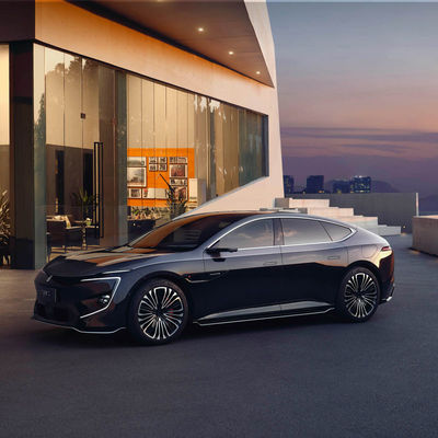 Sedã elétrico chinês de 5 lugares com 0-96 km/h em 4 segundos e velocidade máxima de 193 km/h